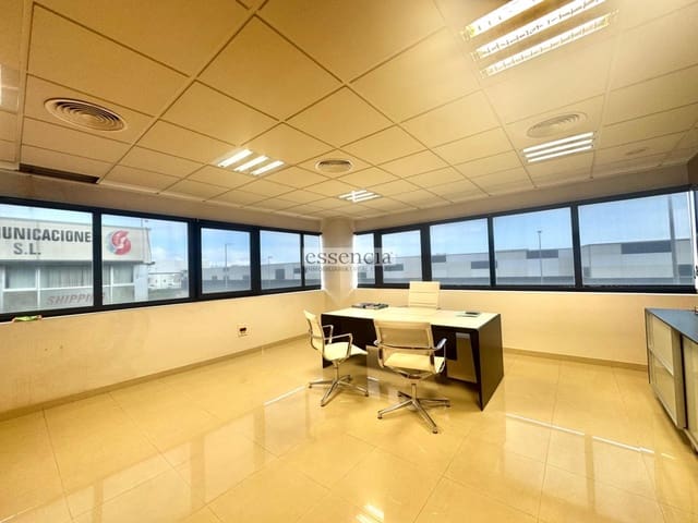 Biznes na sprzedaż w Gandia z garażem - 780 000 € (Ref: 8859634)