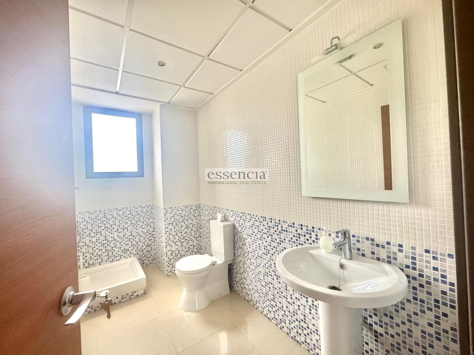 Bedrift til salgs i Gandia med garasje - € 780 000 (Ref: 8859634)