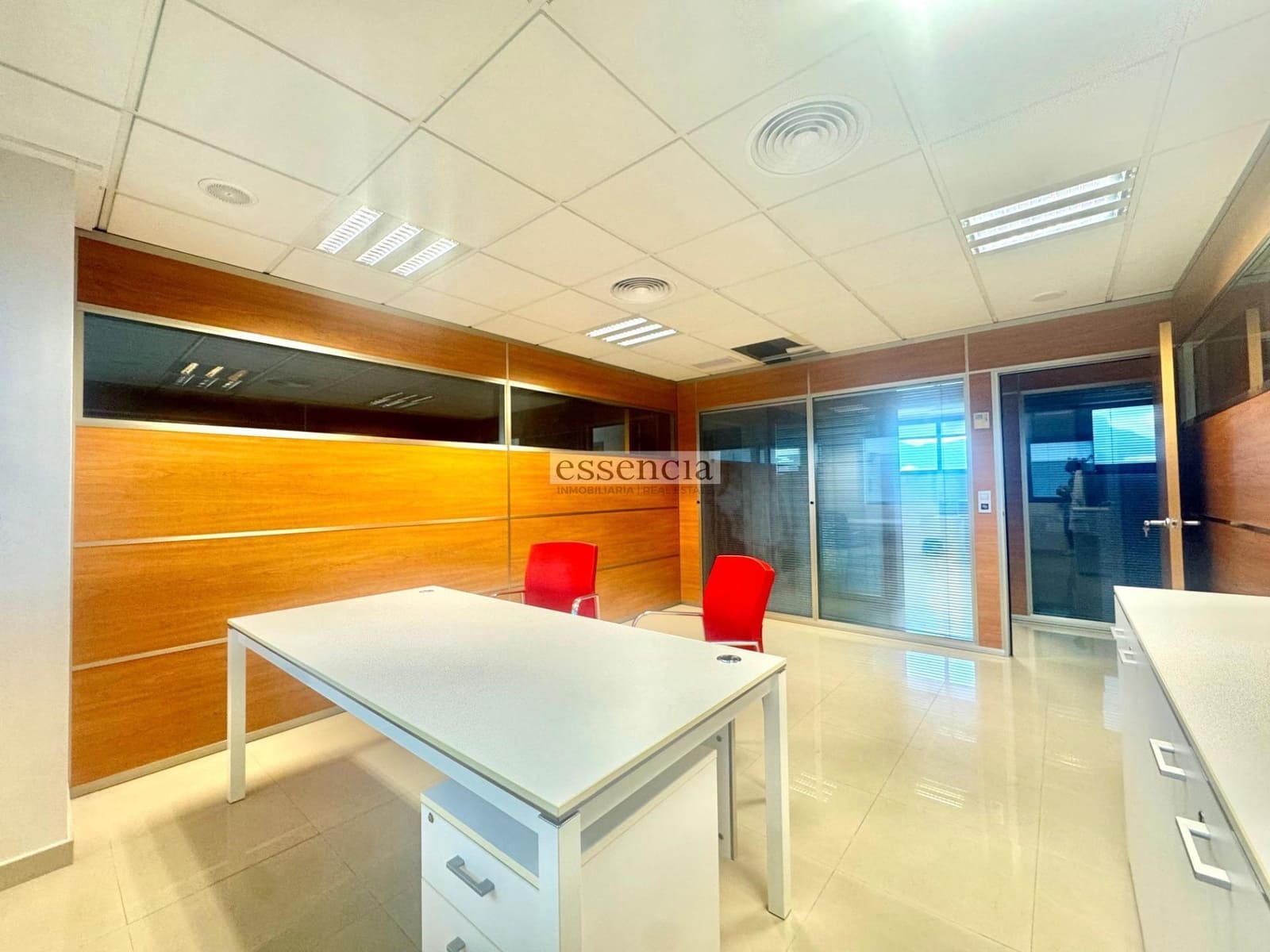 Bedrift til salgs i Gandia med garasje - € 780 000 (Ref: 8859634)