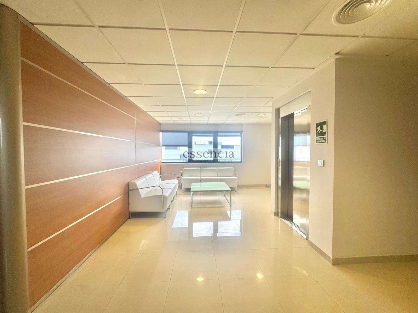 Bedrift til salgs i Gandia med garasje - € 780 000 (Ref: 8859634)