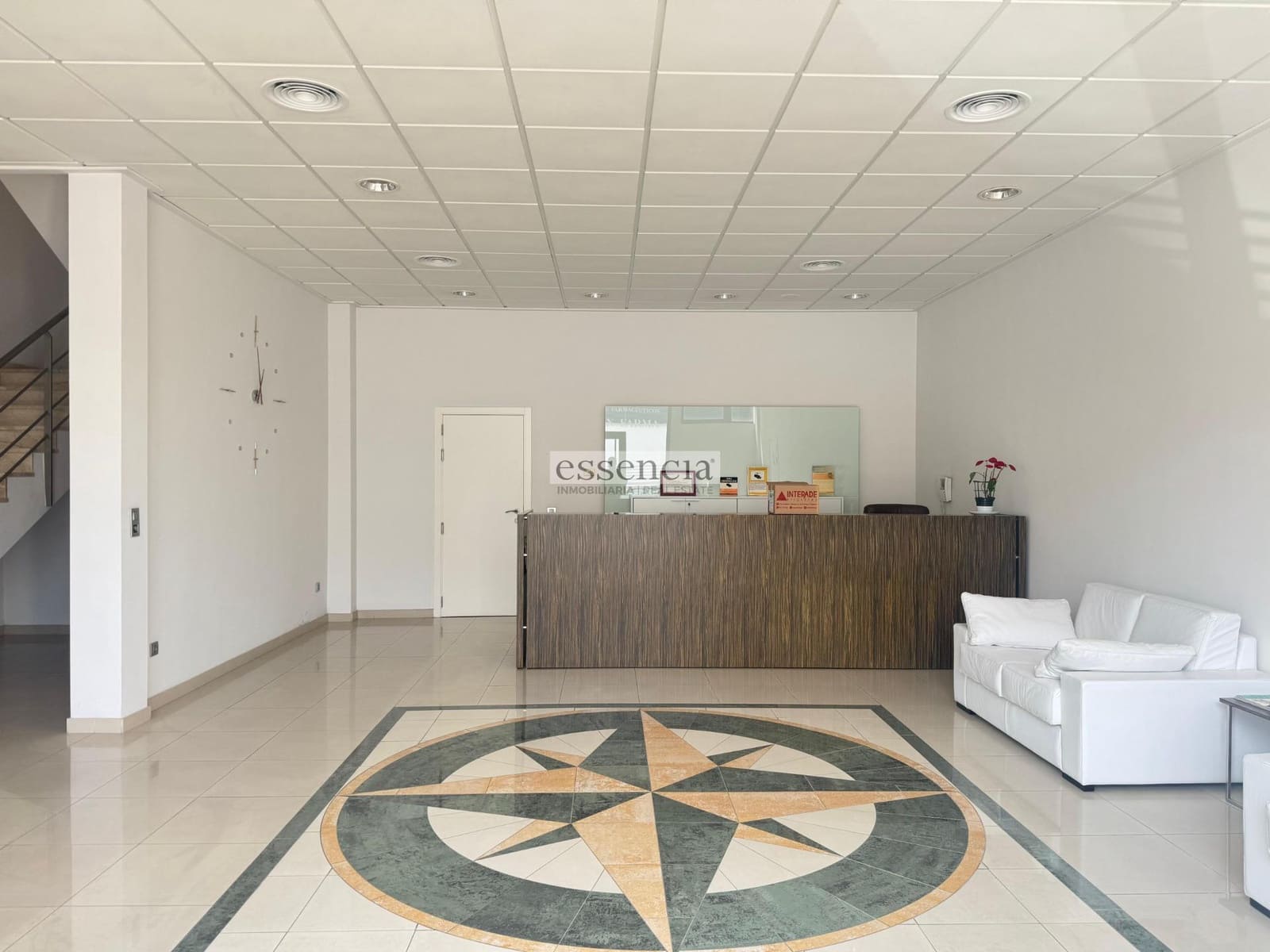 Bedrift til salgs i Gandia med garasje - € 780 000 (Ref: 8859634)