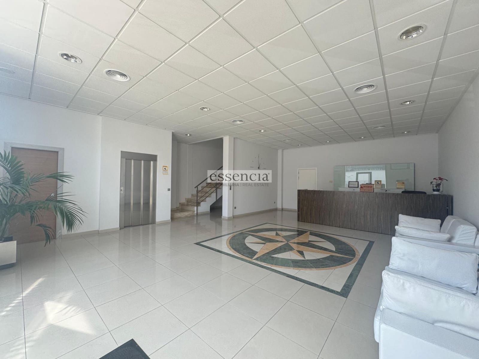 Bedrift til salgs i Gandia med garasje - € 780 000 (Ref: 8859634)