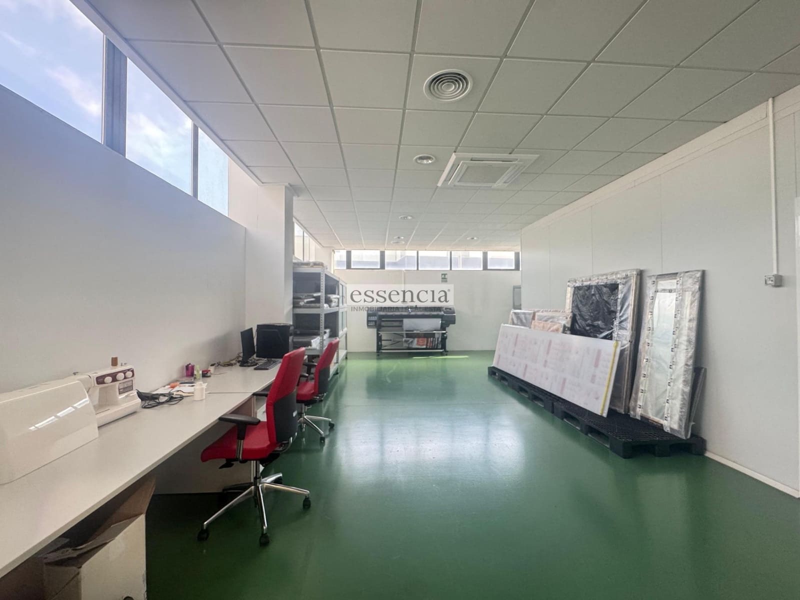 Bedrift til salgs i Gandia med garasje - € 780 000 (Ref: 8859634)