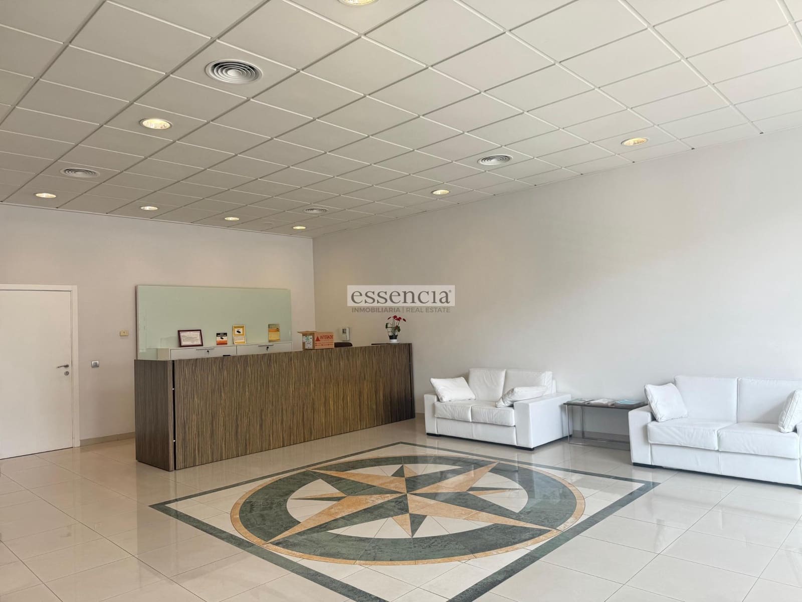 Bedrift til salgs i Gandia med garasje - € 780 000 (Ref: 8859634)