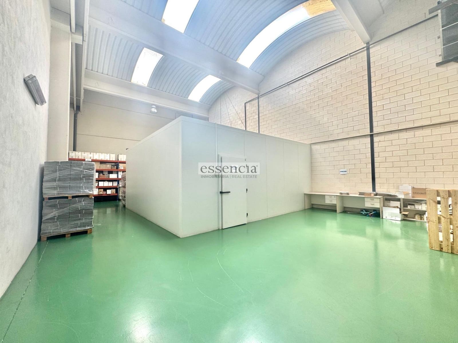 Bedrift til salgs i Gandia med garasje - € 780 000 (Ref: 8859634)