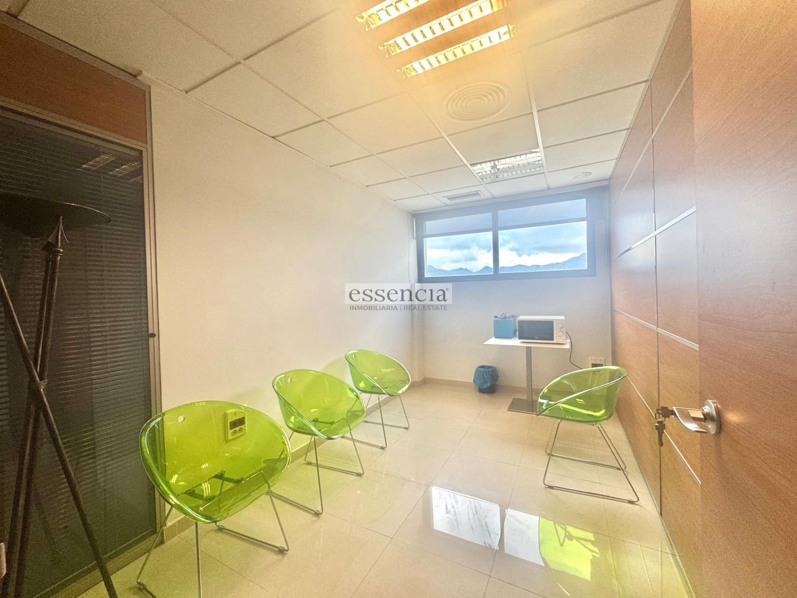 Bedrift til salgs i Gandia med garasje - € 780 000 (Ref: 8859634)