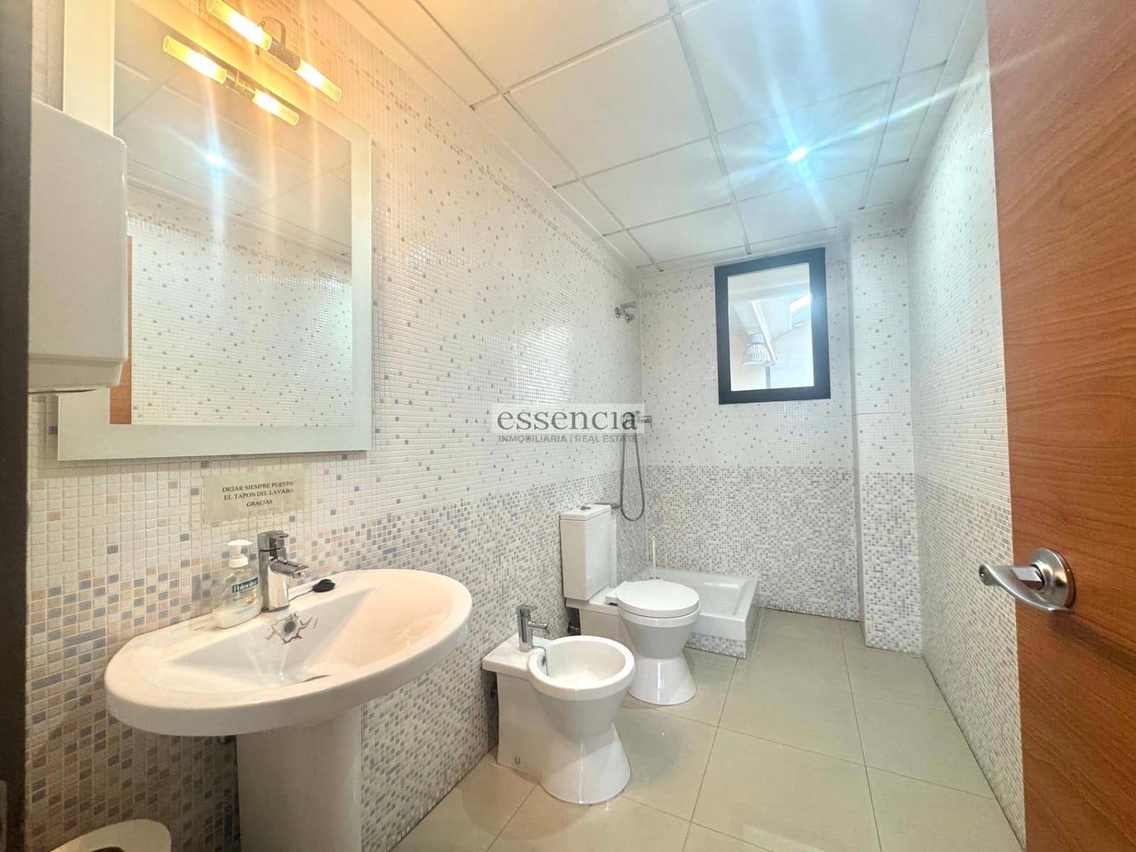 Bedrift til salgs i Gandia med garasje - € 780 000 (Ref: 8859634)