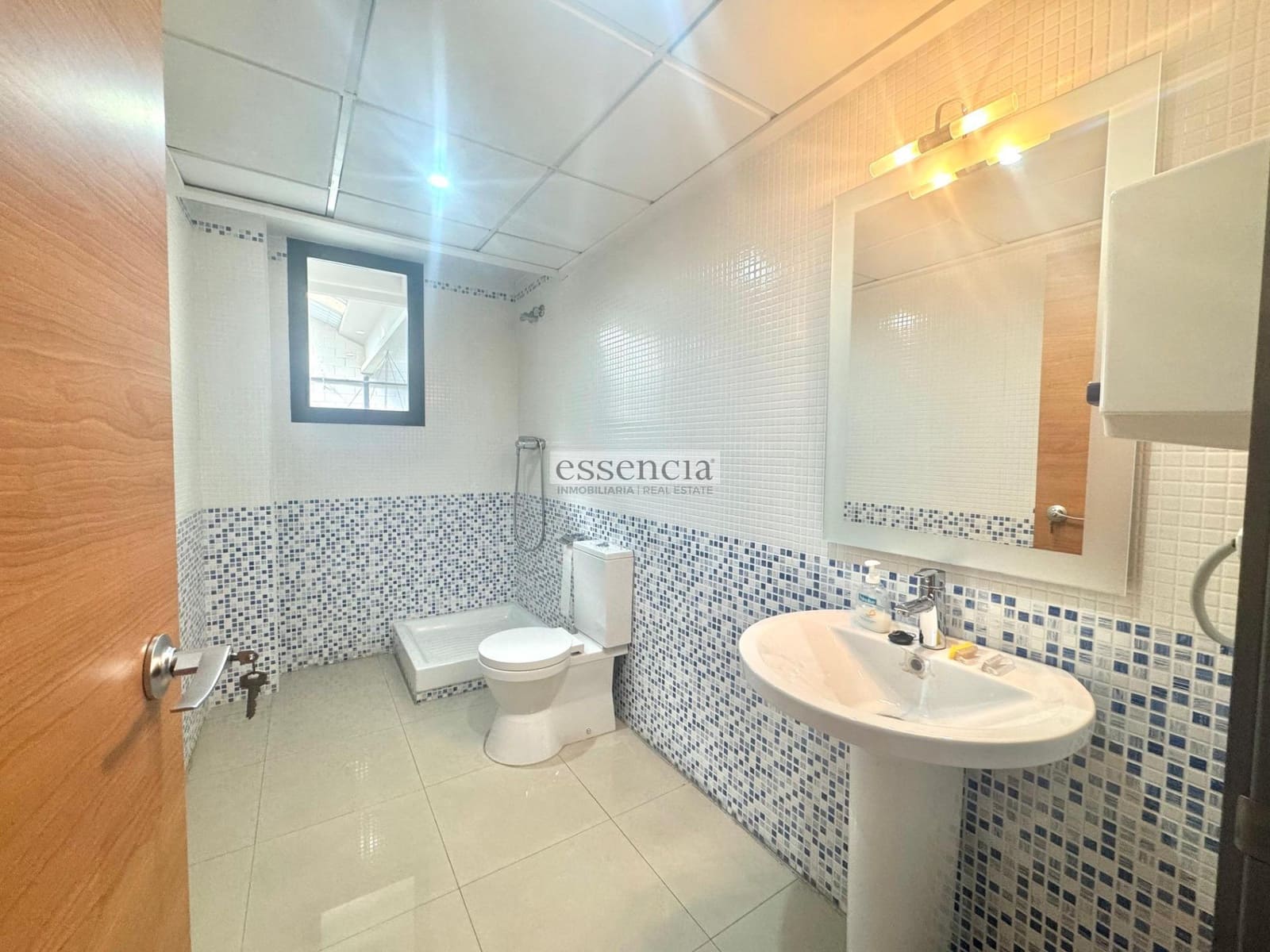 Bedrift til salgs i Gandia med garasje - € 780 000 (Ref: 8859634)