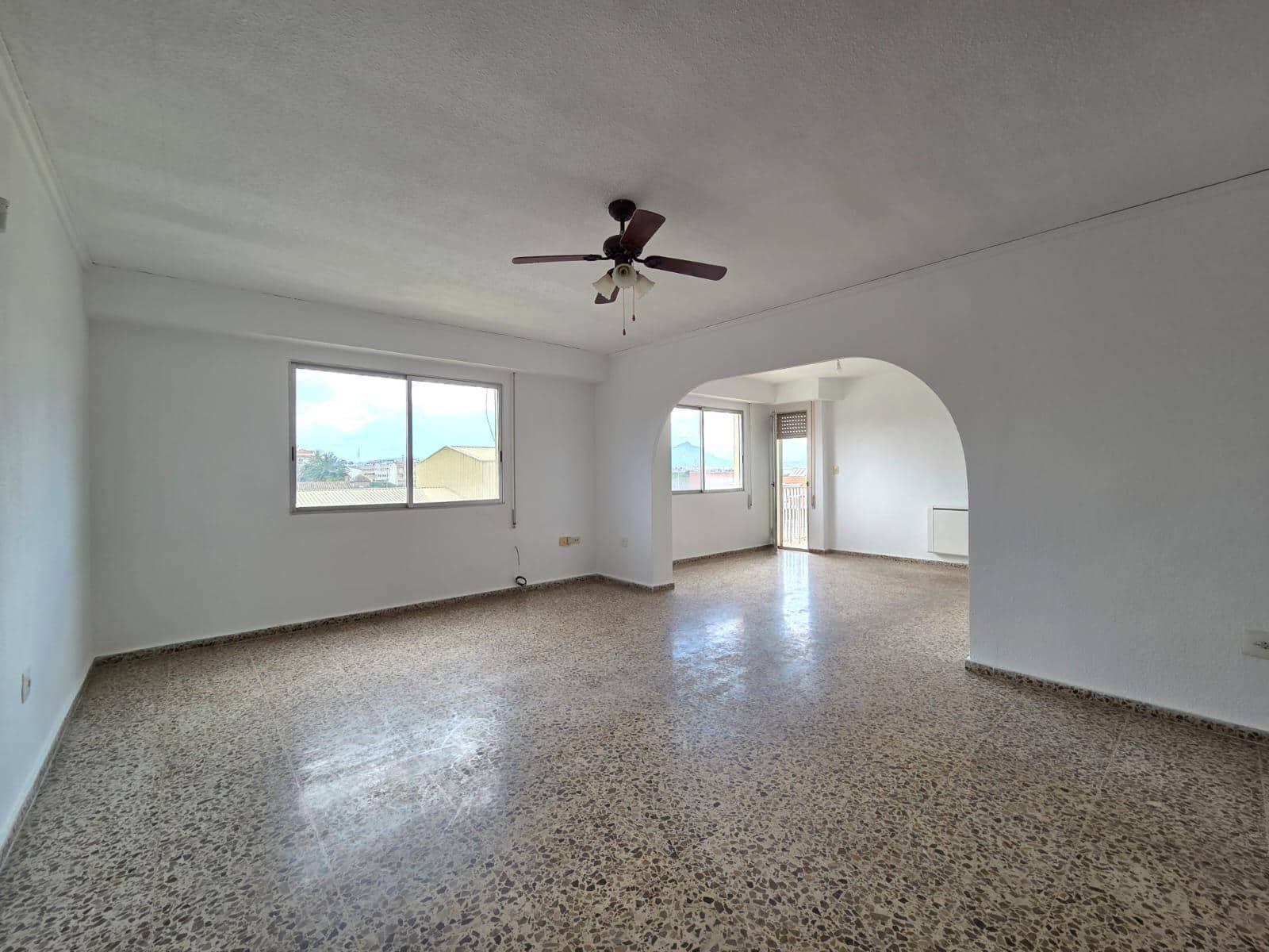 3 soveværelse Lejlighed til salg i Miramar - € 116.000 (Ref: 8905608)