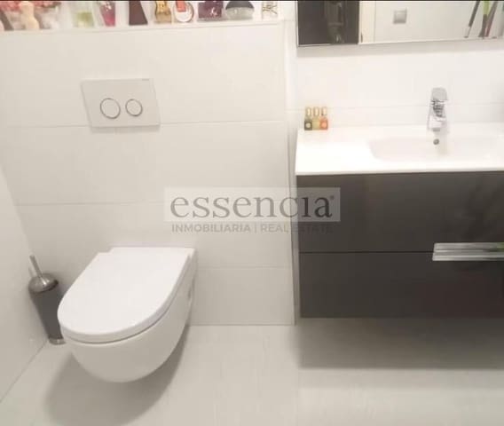 30 bedroom Hotel for sale in Gandia - € 800,000 (Ref: 8936687)