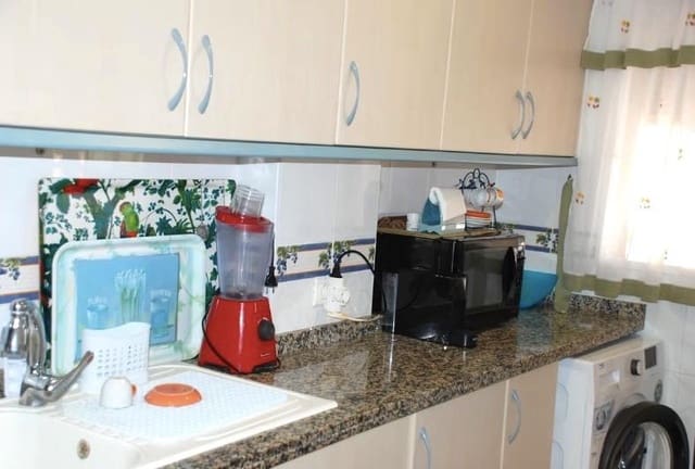 2 bedroom Penthouse for sale in Miramar with pool - € 185,000 (Ref: 8972154)