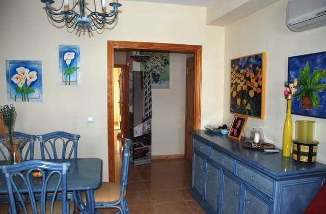 2 bedroom Penthouse for sale in Miramar with pool - € 185,000 (Ref: 8972154)