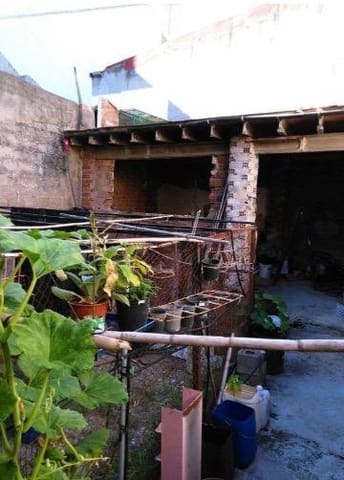 Raunio myytävänä paikassa Gandia - 199 900 € (Ref: 8982607)