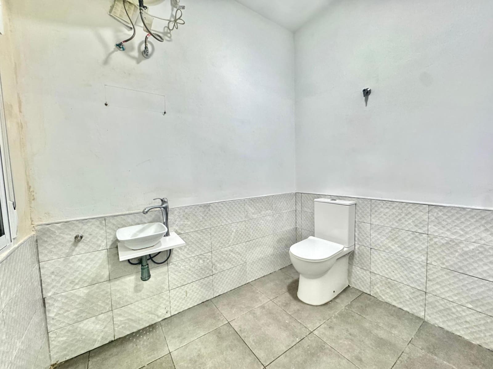 Erhverv til salg i Gandia - € 83.000 (Ref: 8992101)