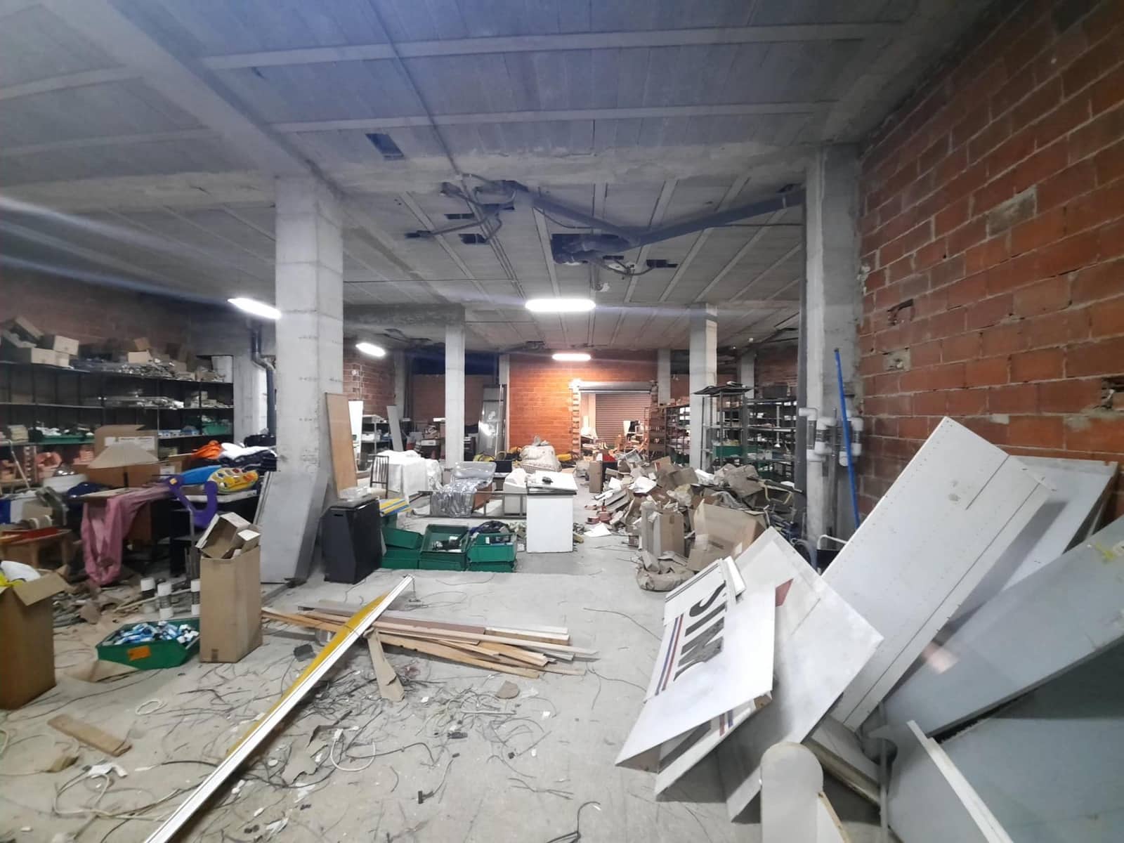 Kommersiell til salgs i Gandia - € 225 000 (Ref: 8992102)