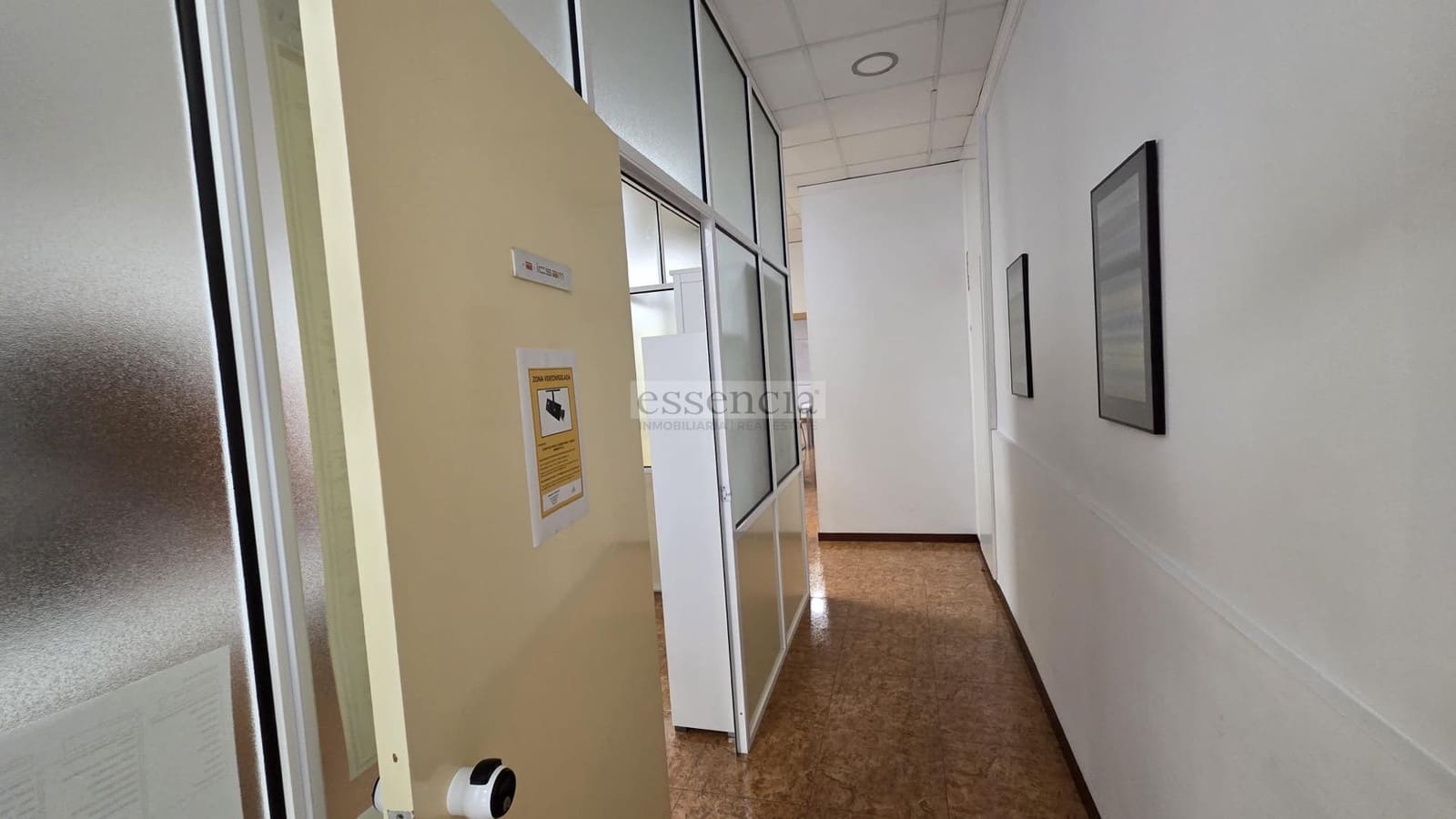 Kaupallinen vuokrattavana paikassa Gandia - 690 € (Ref: 9012408)