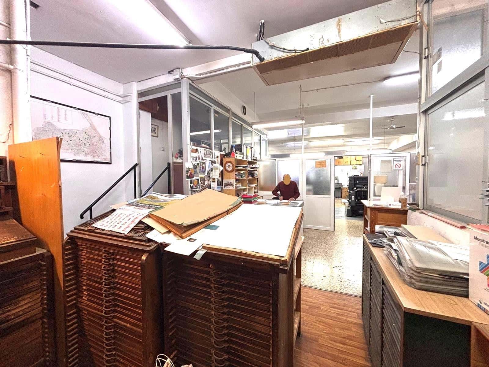 Erhverv til salg i Gandia med garage - € 189.000 (Ref: 9014613)