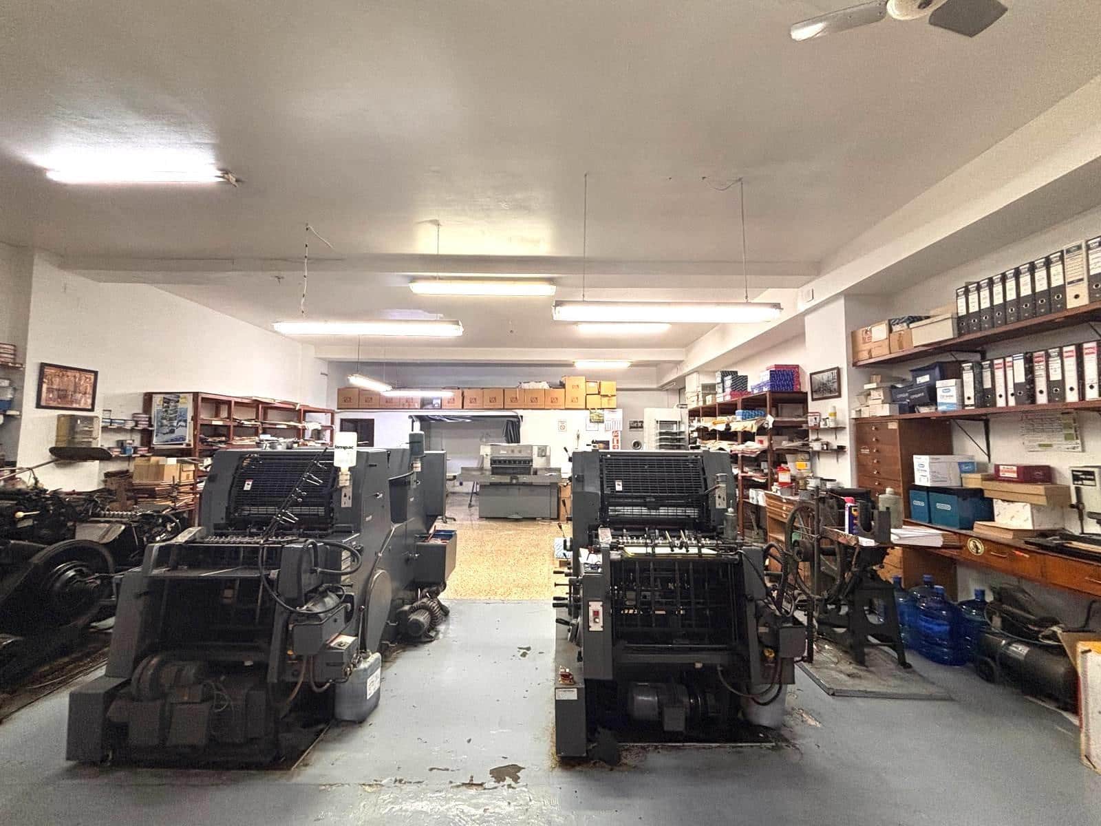 Erhverv til salg i Gandia med garage - € 189.000 (Ref: 9014613)