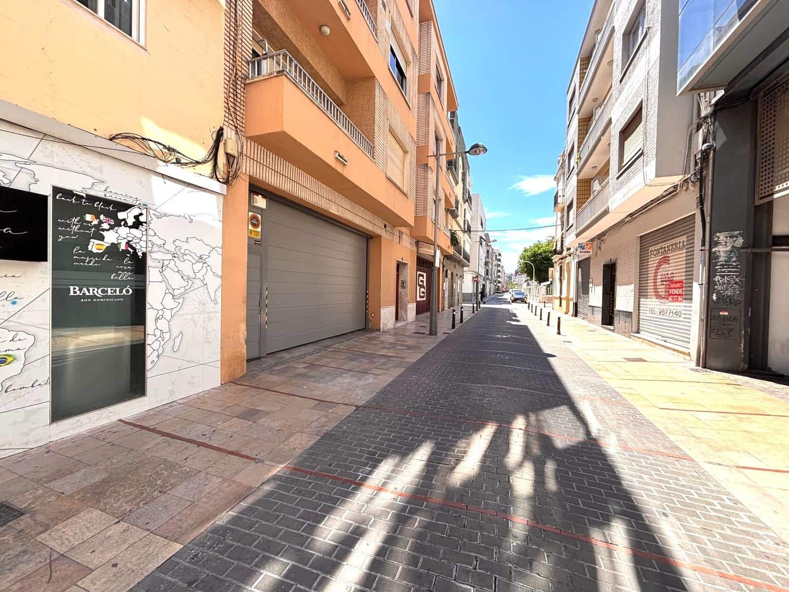 Erhverv til salg i Gandia med garage - € 189.000 (Ref: 9014613)