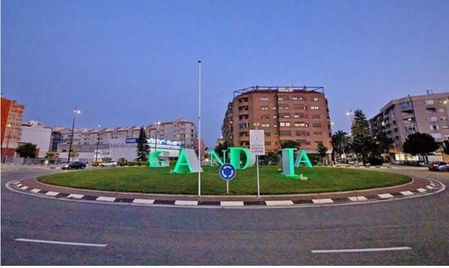 Erhverv til salg i Gandia - € 229.000 (Ref: 9014615)