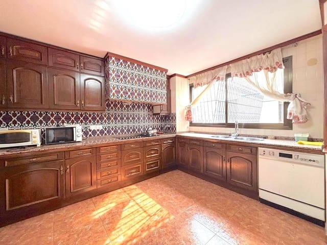 5 soveværelse Lejlighed til salg i Gandia med garage - € 399.900 (Ref: 9031280)