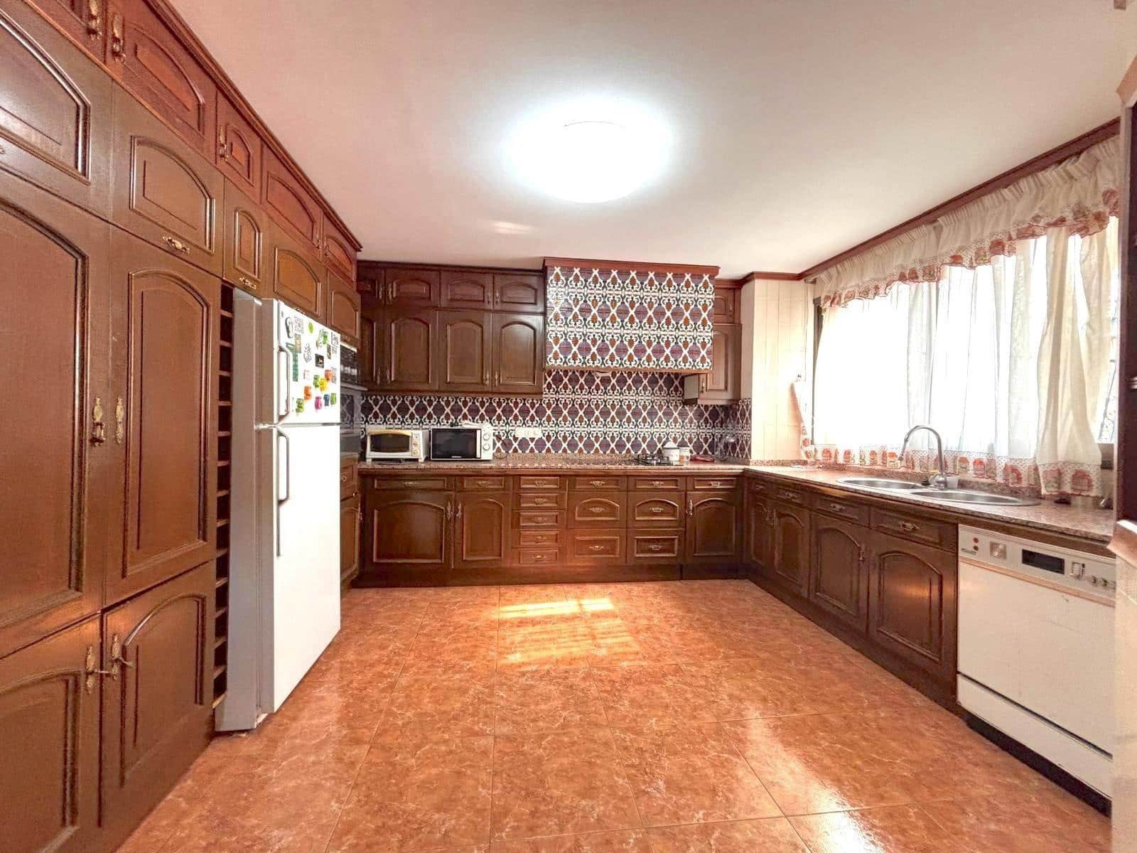 5 soveværelse Lejlighed til salg i Gandia med garage - € 399.900 (Ref: 9031280)