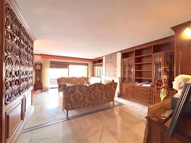 5 soveværelse Lejlighed til salg i Gandia med garage - € 399.900 (Ref: 9031280)