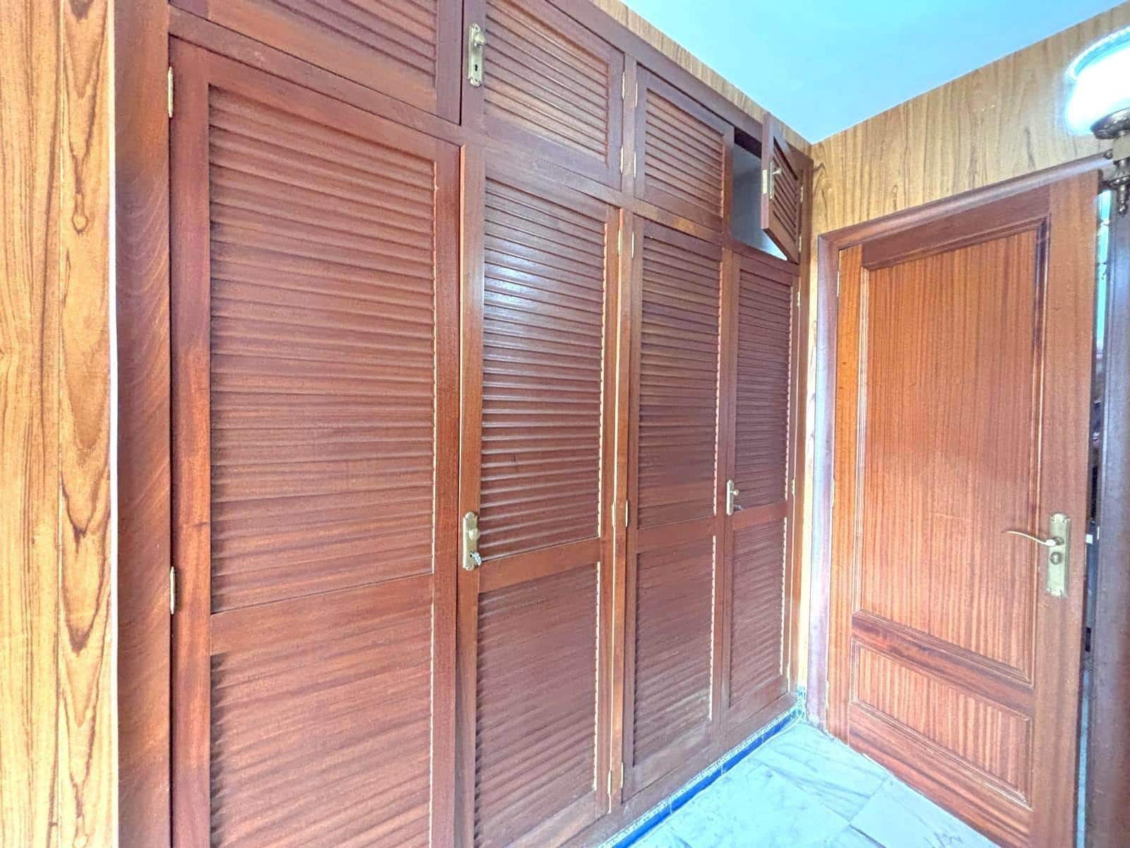 5 soveværelse Lejlighed til salg i Gandia med garage - € 399.900 (Ref: 9031280)