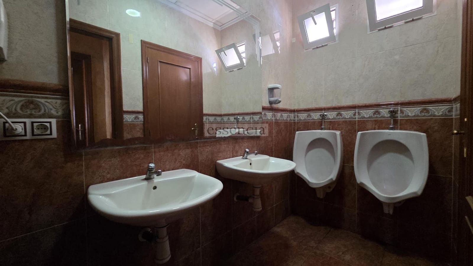 Erhverv til salg i Palma de Gandia med garage - € 499.900 (Ref: 9034377)