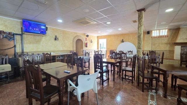 Commercial for sale in Palma de Gandía with garage - € 499,900 (Ref: 9034377)