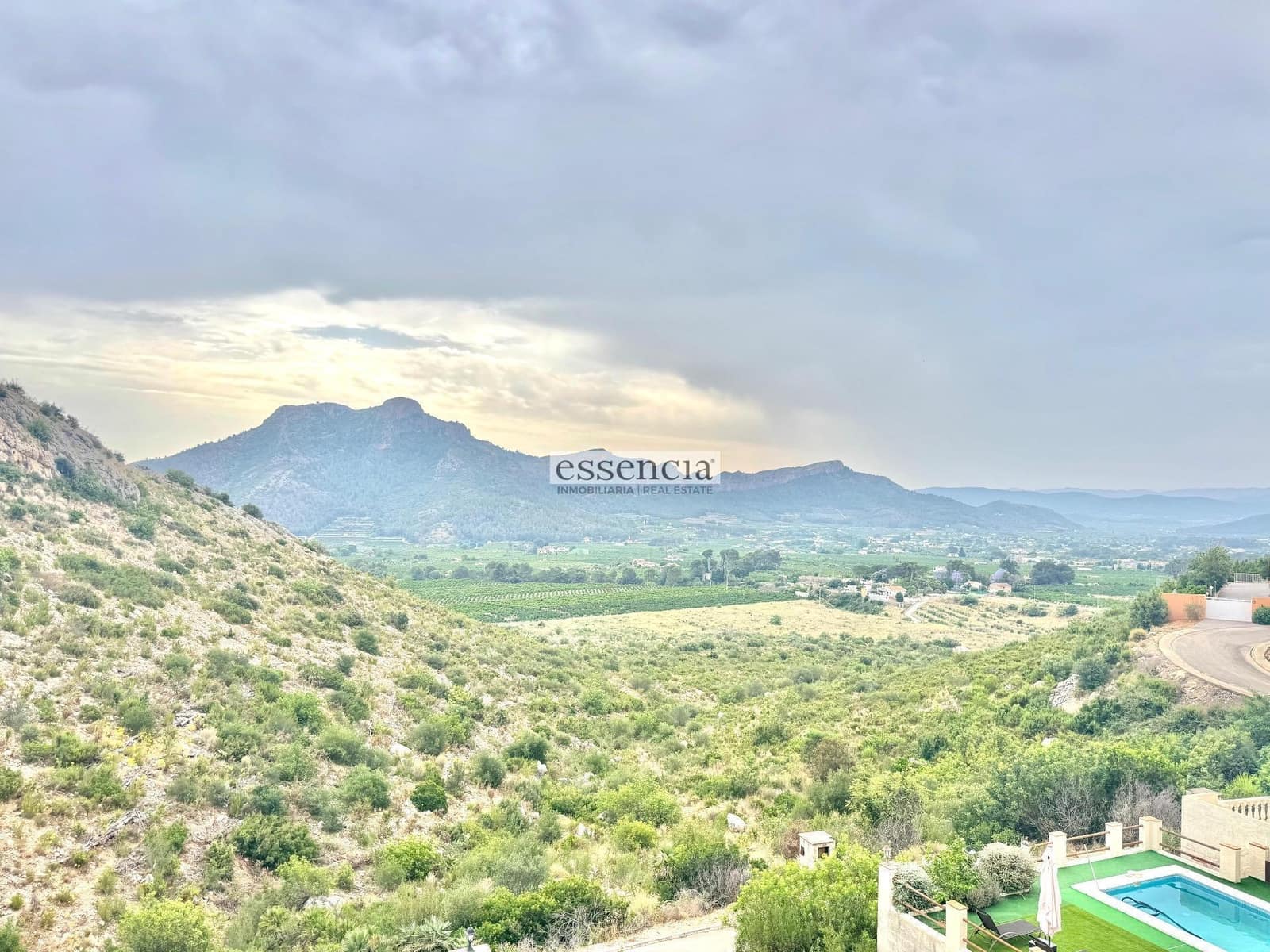 4 soveværelse Villa til salg i Gandia med swimmingpool - € 359.000 (Ref: 9057459)