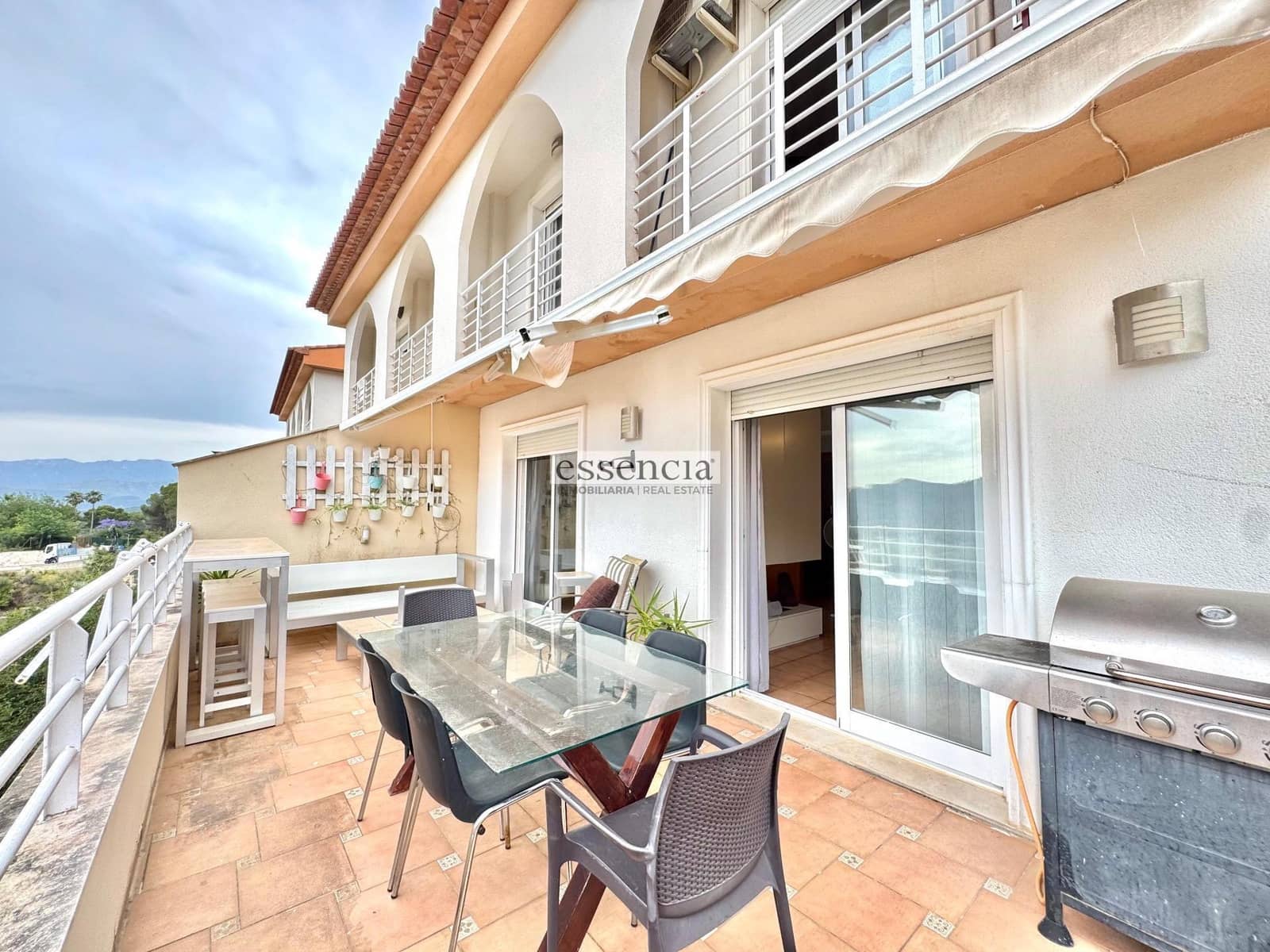 4 soveværelse Villa til salg i Gandia med swimmingpool - € 359.000 (Ref: 9057459)