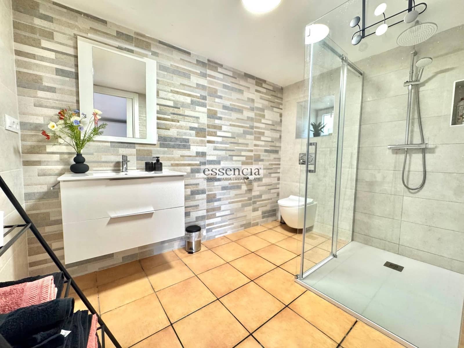 4 soveværelse Villa til salg i Gandia med swimmingpool - € 359.000 (Ref: 9057459)