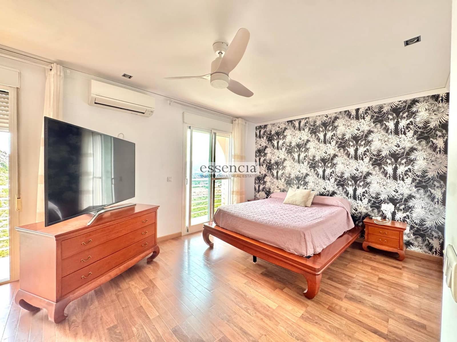 4 soveværelse Villa til salg i Gandia med swimmingpool - € 359.000 (Ref: 9057459)