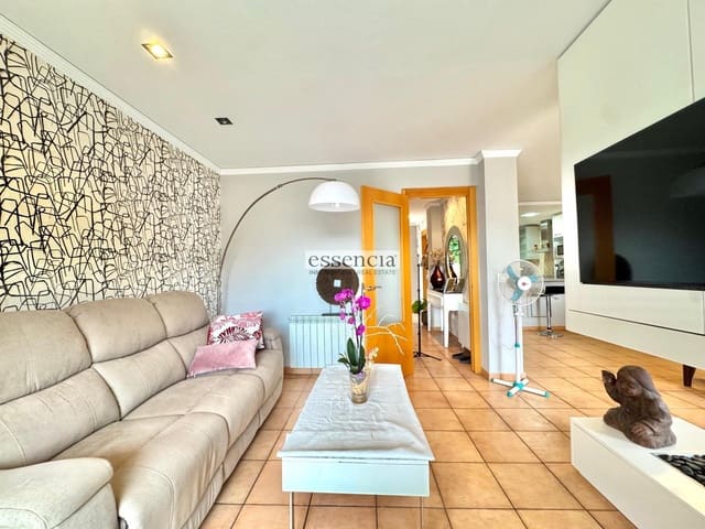 4 soverom Villa til salgs i Gandia med svømmebasseng - € 359 000 (Ref: 9057459)