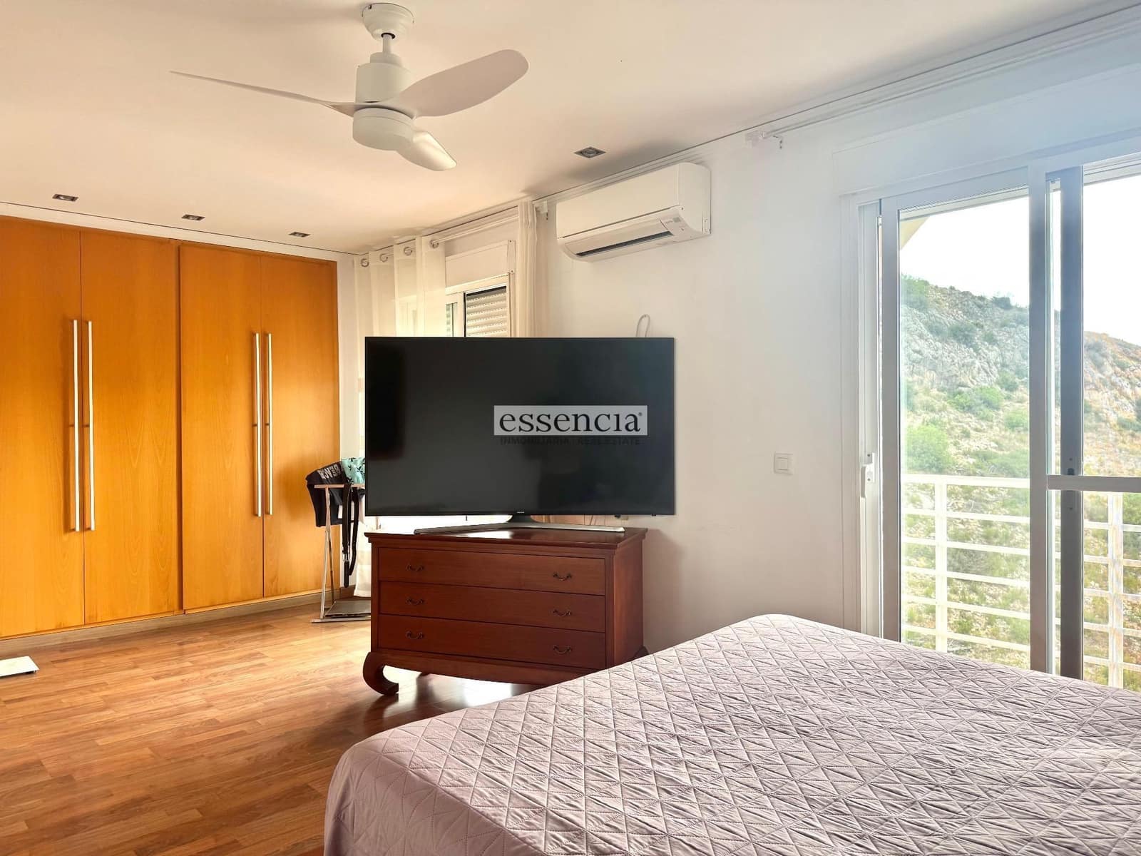 4 soveværelse Villa til salg i Gandia med swimmingpool - € 359.000 (Ref: 9057459)