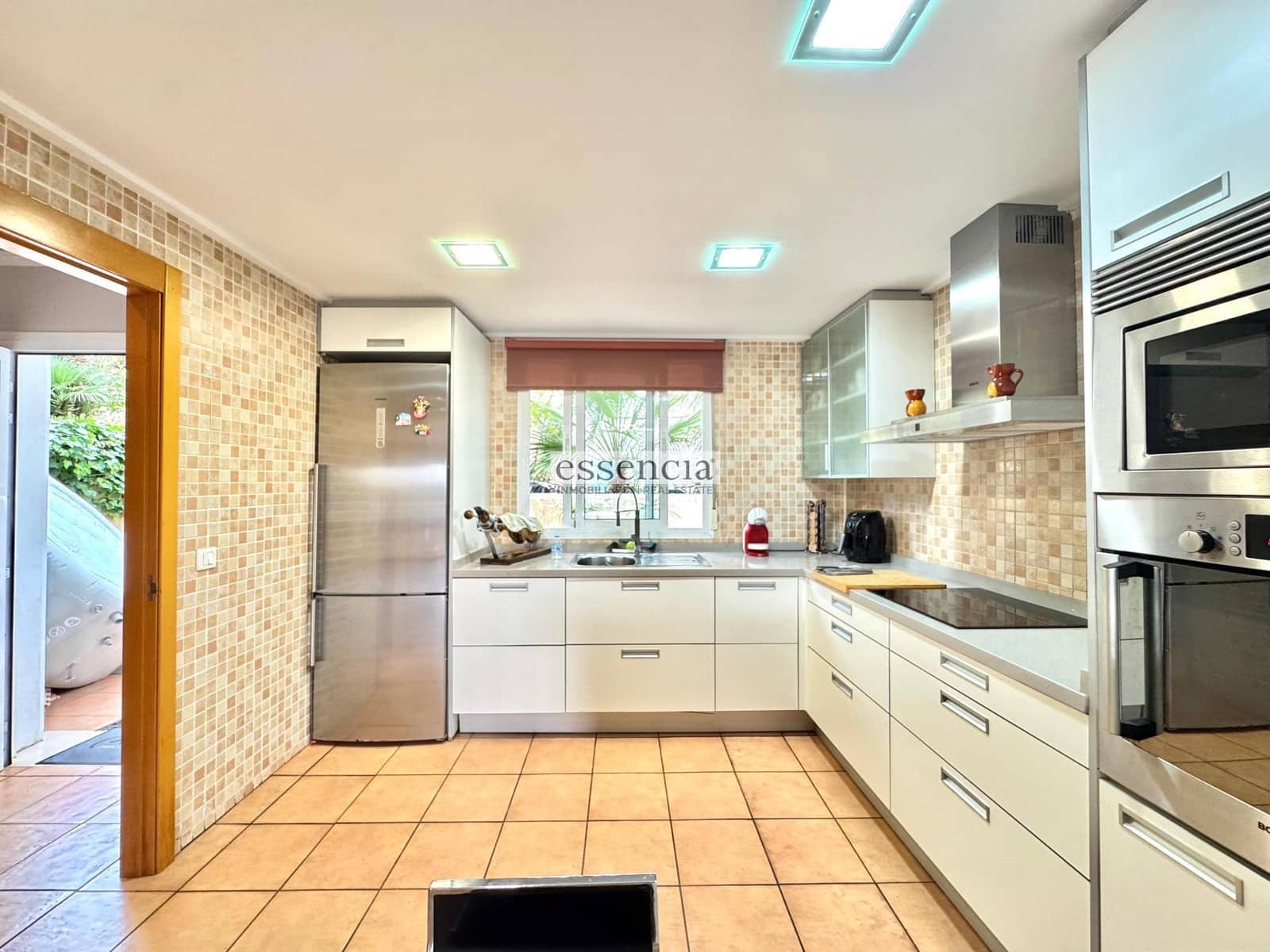 4 soveværelse Villa til salg i Gandia med swimmingpool - € 359.000 (Ref: 9057459)