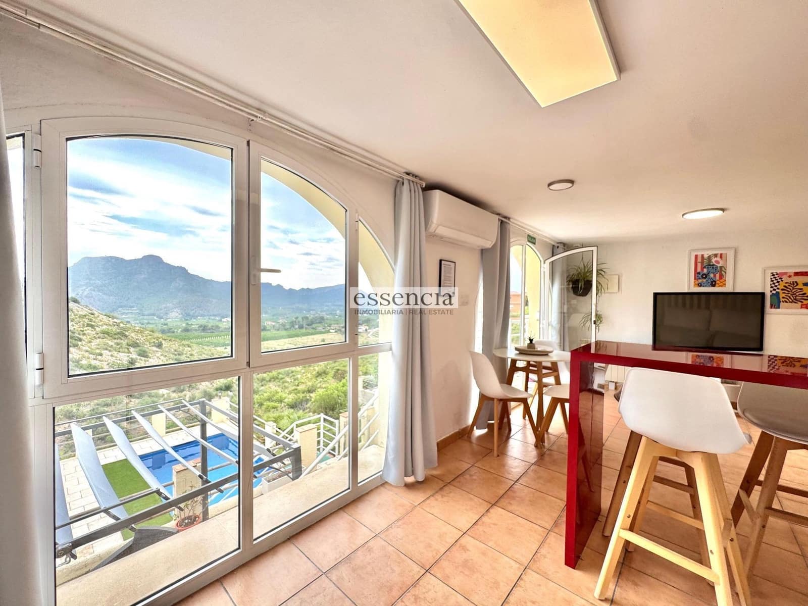 4 soveværelse Villa til salg i Gandia med swimmingpool - € 359.000 (Ref: 9057459)