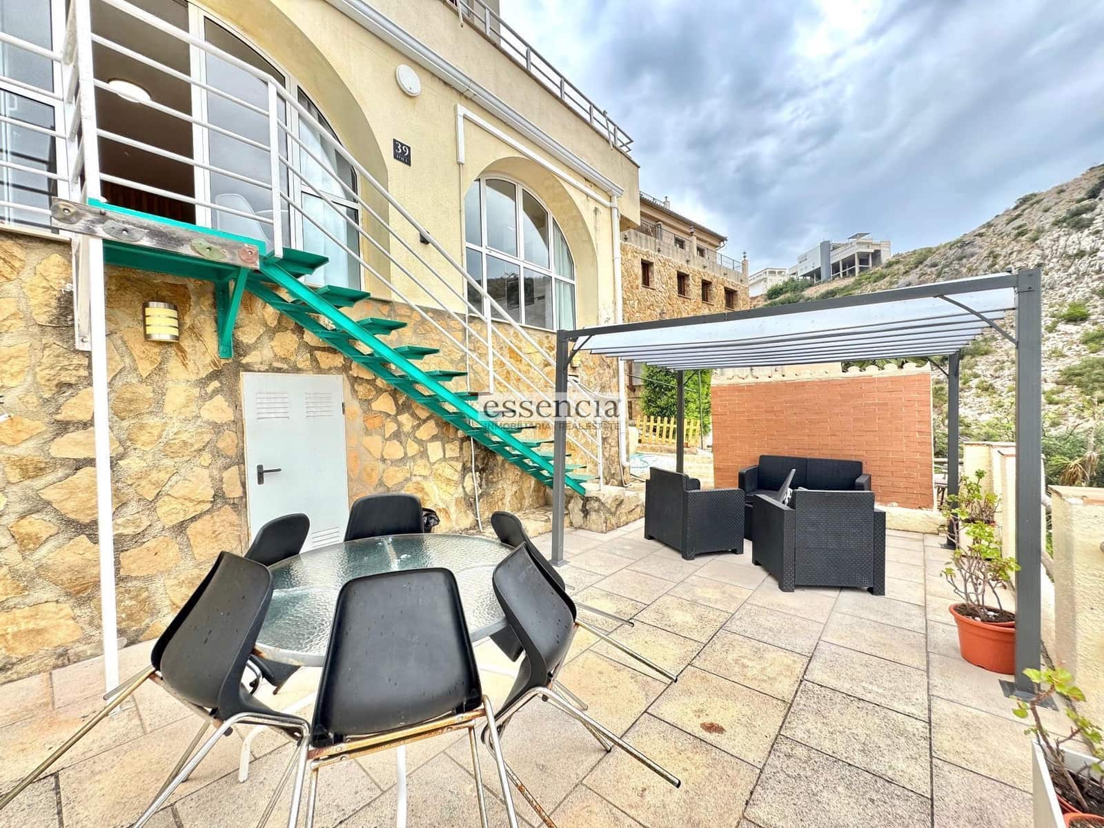 4 soveværelse Villa til salg i Gandia med swimmingpool - € 359.000 (Ref: 9057459)