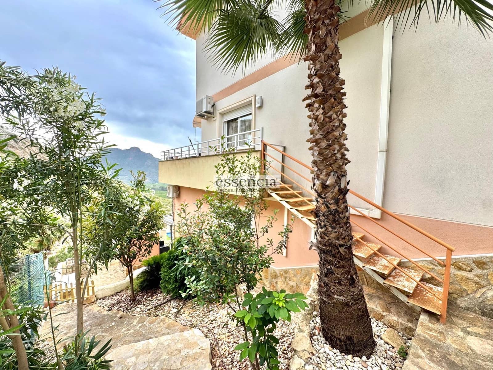 4 soveværelse Villa til salg i Gandia med swimmingpool - € 359.000 (Ref: 9057459)