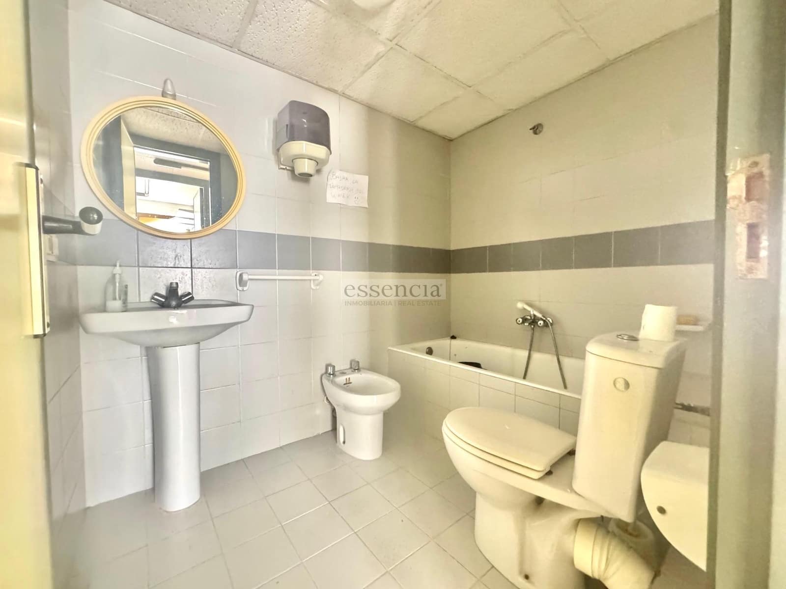 Erhverv til salg i Gandia - € 399.000 (Ref: 9057462)