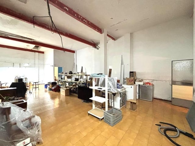 Commercieel te koop in Gandia - € 79.000 (Ref: 9073266)