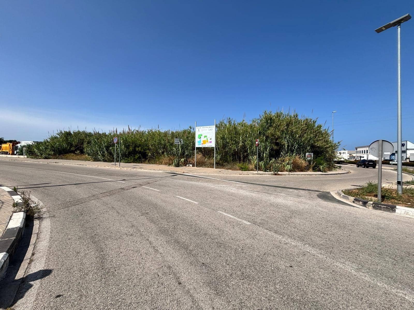 Działka budowlana na sprzedaż w Daimus - 255 000 € (Ref: 9089682)