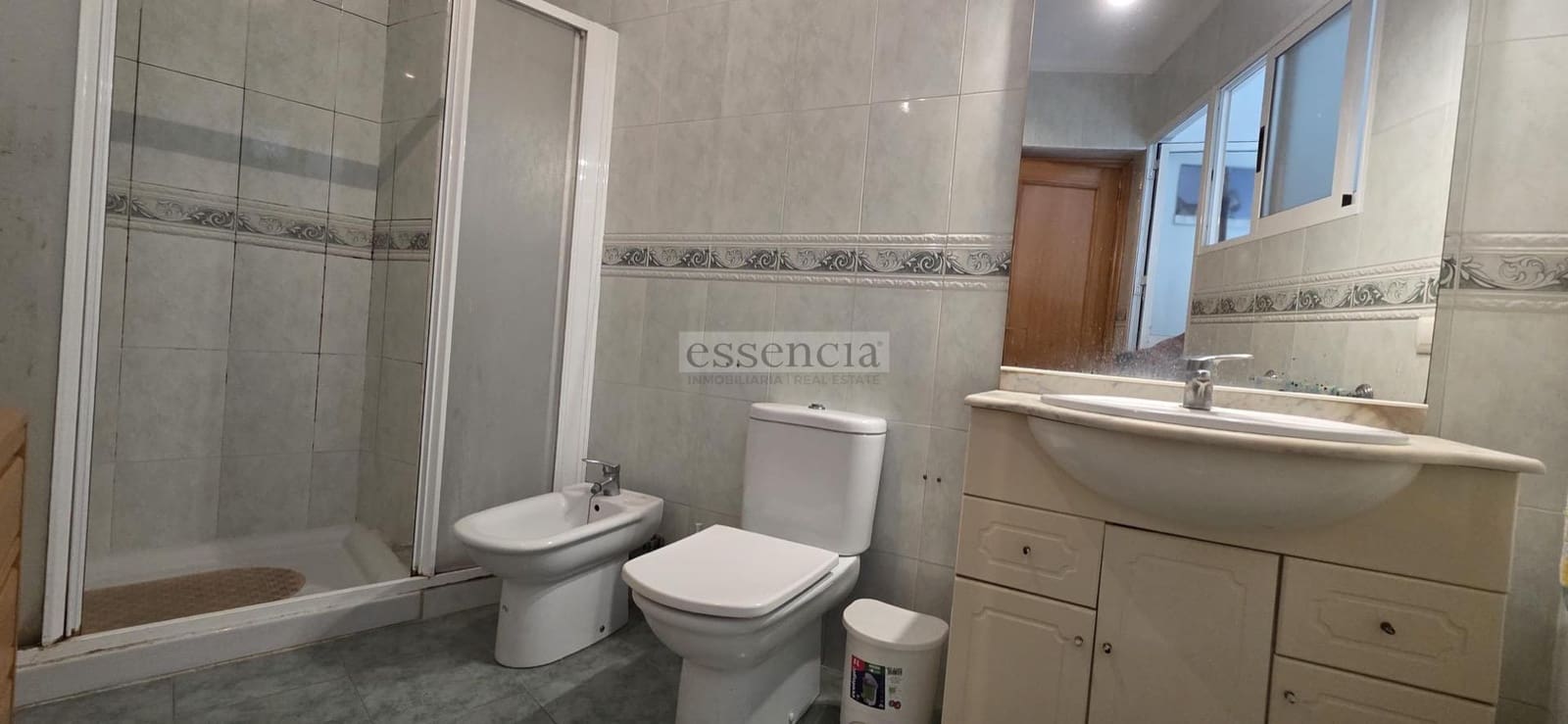 5 soveværelse Semi-Rækkehus til salg i Gandia - € 199.900 (Ref: 9089688)