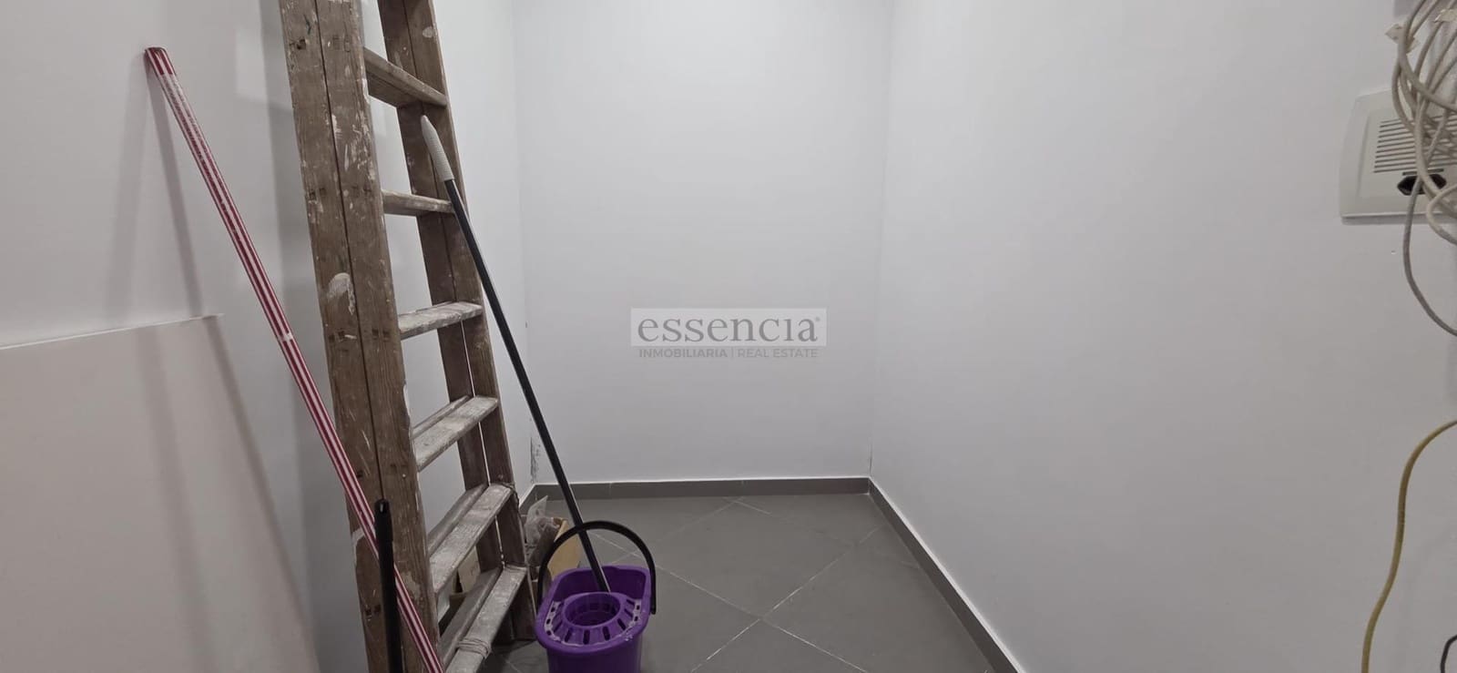 2 bedroom Commercial for sale in Gandia - € 82,292 (Ref: 9104495)