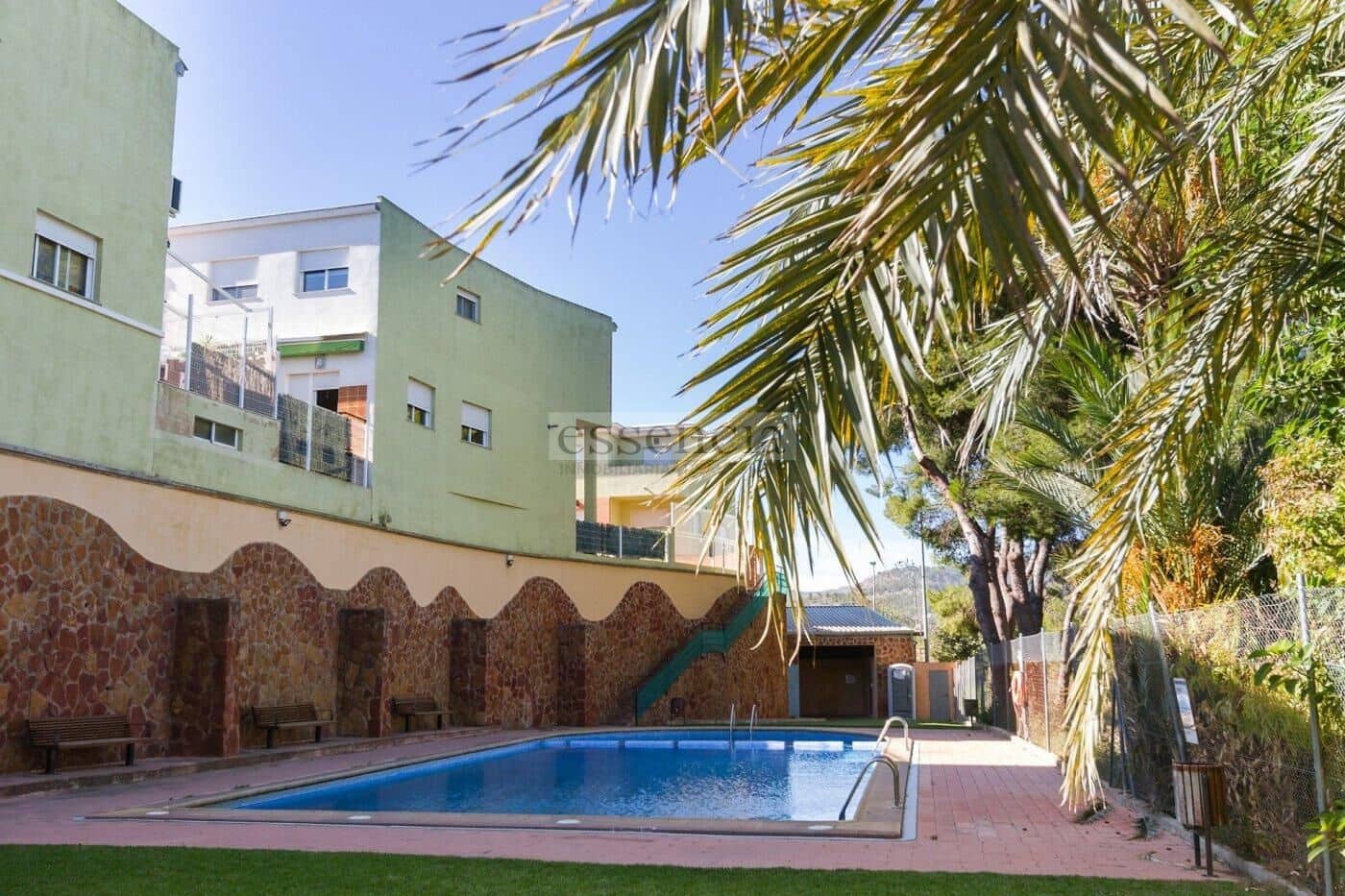 3 soveværelse Rækkehus til salg i Almoines med swimmingpool garage - € 209.000 (Ref: 9108577)