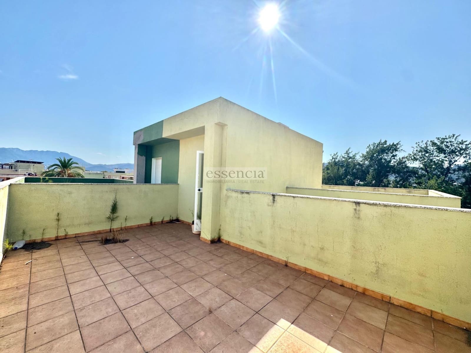 3 soveværelse Rækkehus til salg i Almoines med swimmingpool garage - € 209.000 (Ref: 9108577)