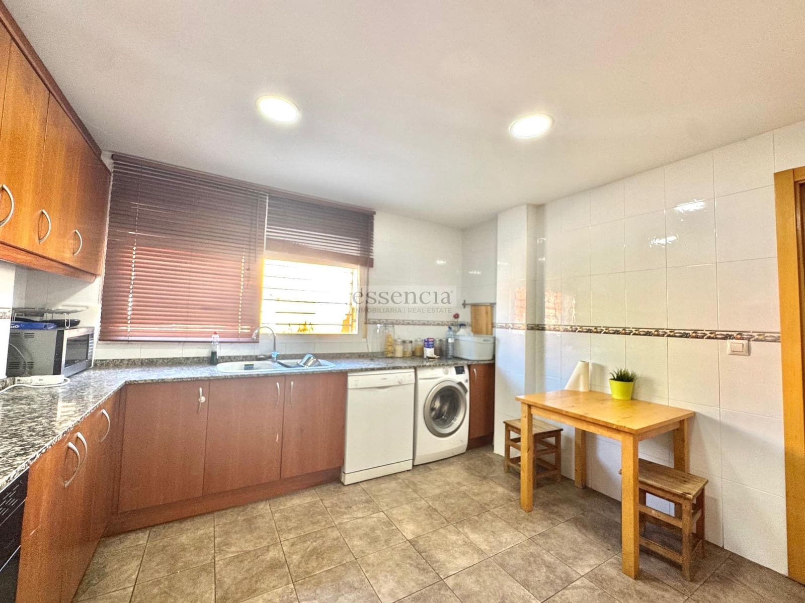 3 soveværelse Rækkehus til salg i Almoines med swimmingpool garage - € 209.000 (Ref: 9108577)