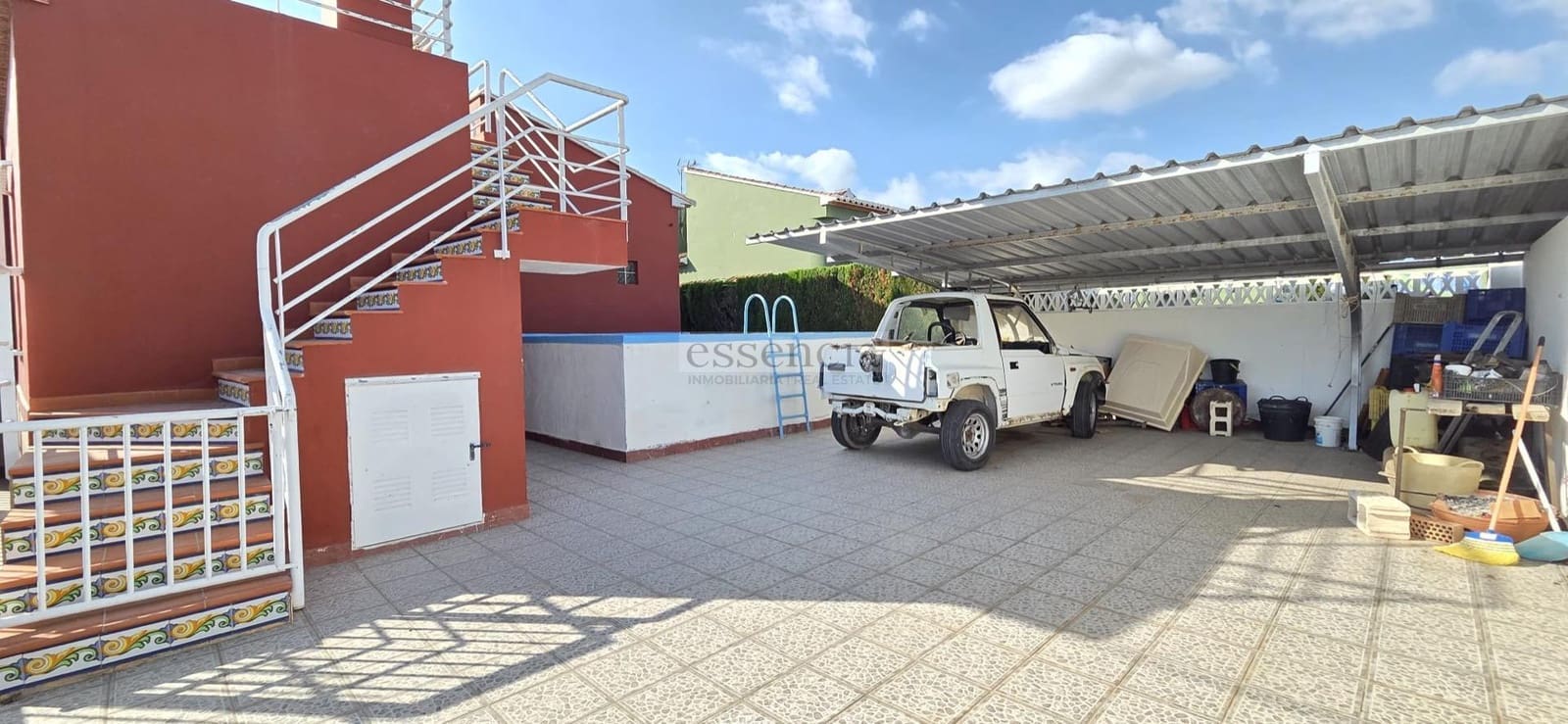 5 soveværelse Villa til salg i Oliva med swimmingpool garage - € 329.900 (Ref: 9126702)