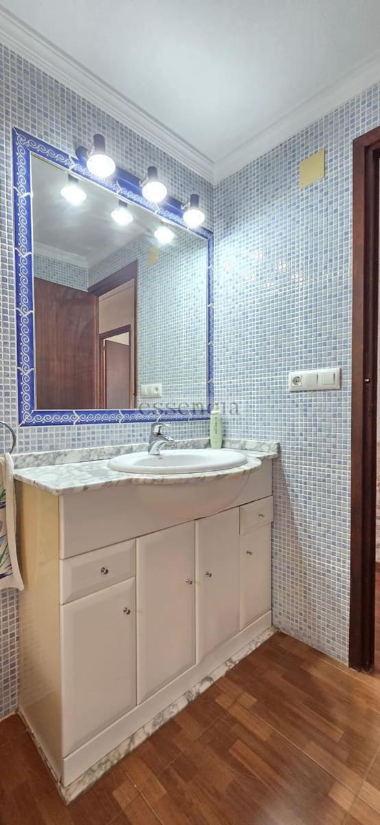 5 soveværelse Villa til salg i Oliva med swimmingpool garage - € 329.900 (Ref: 9126702)